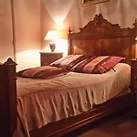 Panzió Chambres D'hotes Chateau De Serans - Atelier Balias Écouché