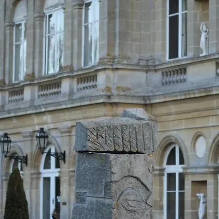 Chambres D'hotes Chateau De Serans - Atelier Balias Panzió Écouché