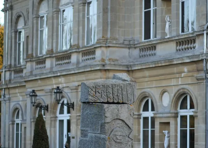 Chambres D'hotes Chateau De Serans - Atelier Balias Bed & Breakfast Ecouche