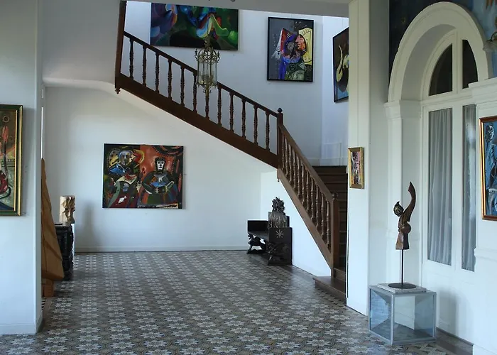 Chambres D'hotes Chateau De Serans - Atelier Balias *